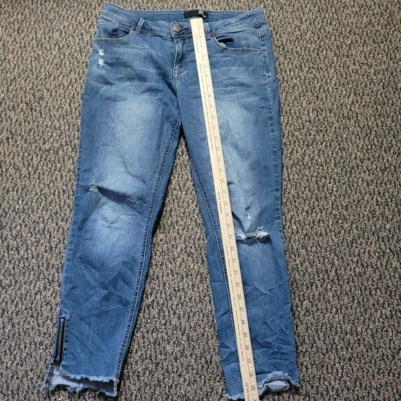 1822 Denim Ripped Zipper Frayed Edge Distressed Leggings Size 10 - Picture 6 of 15